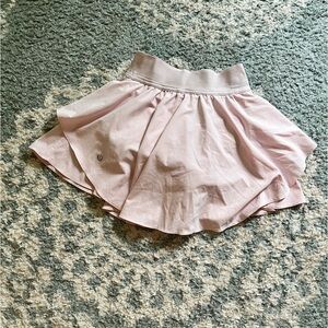 - Lululemon high rise court rival skirt
